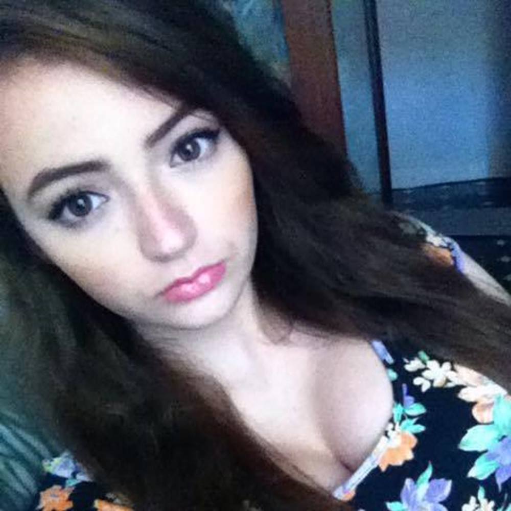 Meet your Posher, Alicia